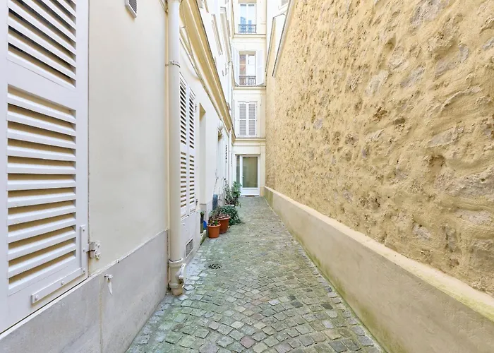 Apartment Cosy Rue Des Martyrs Walking Distance To Montmartre